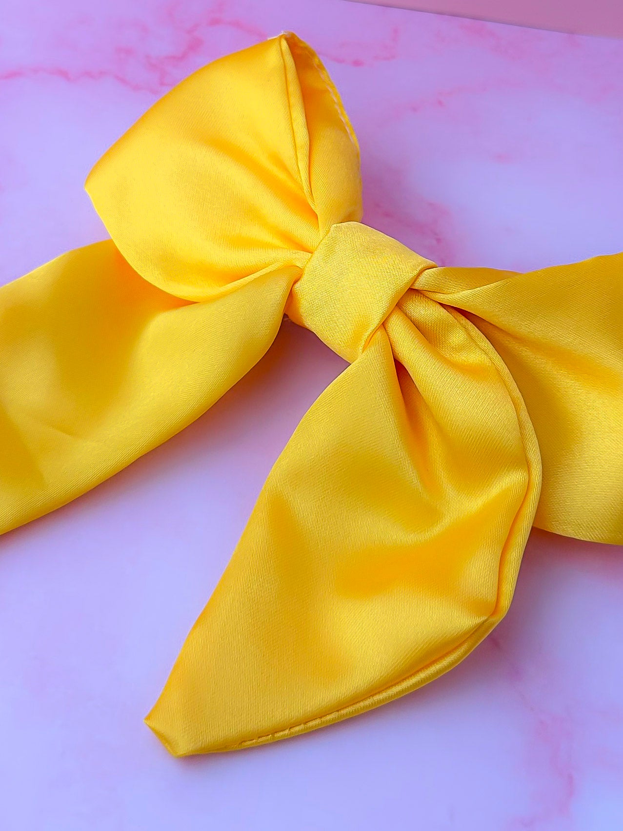 Daffy - Yellow Satin classic Hair Bow