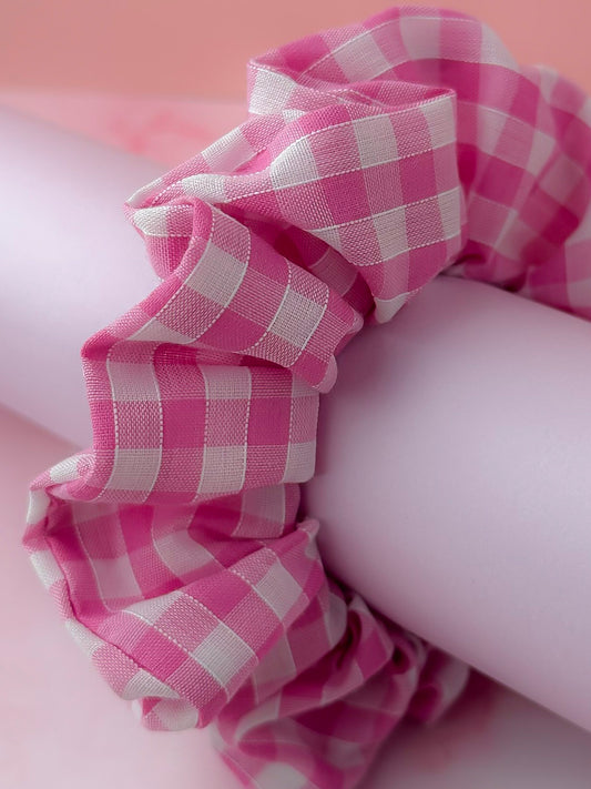 Jessi - Pink Gingham print classic scrunchie