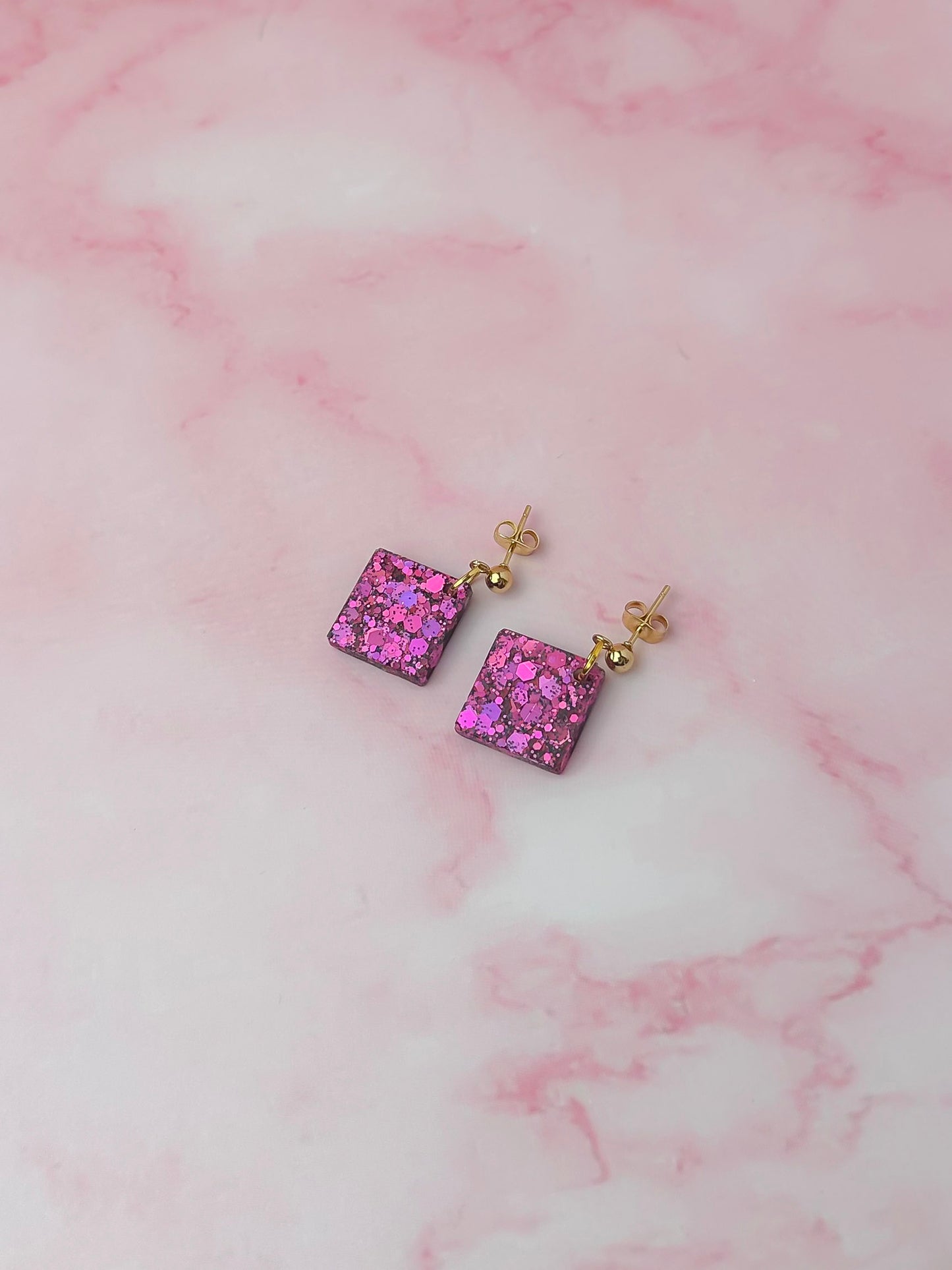 Rizzo Diamonds - pink glitter Resin Earrings