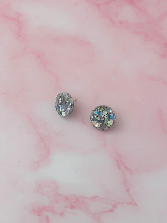 Aquarius circle studs - holographic silver glitter Resin Earrings