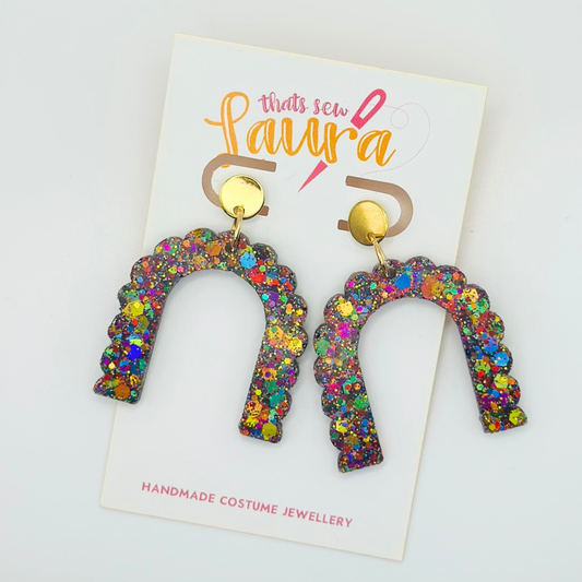 Funfetti Scalloped Arches