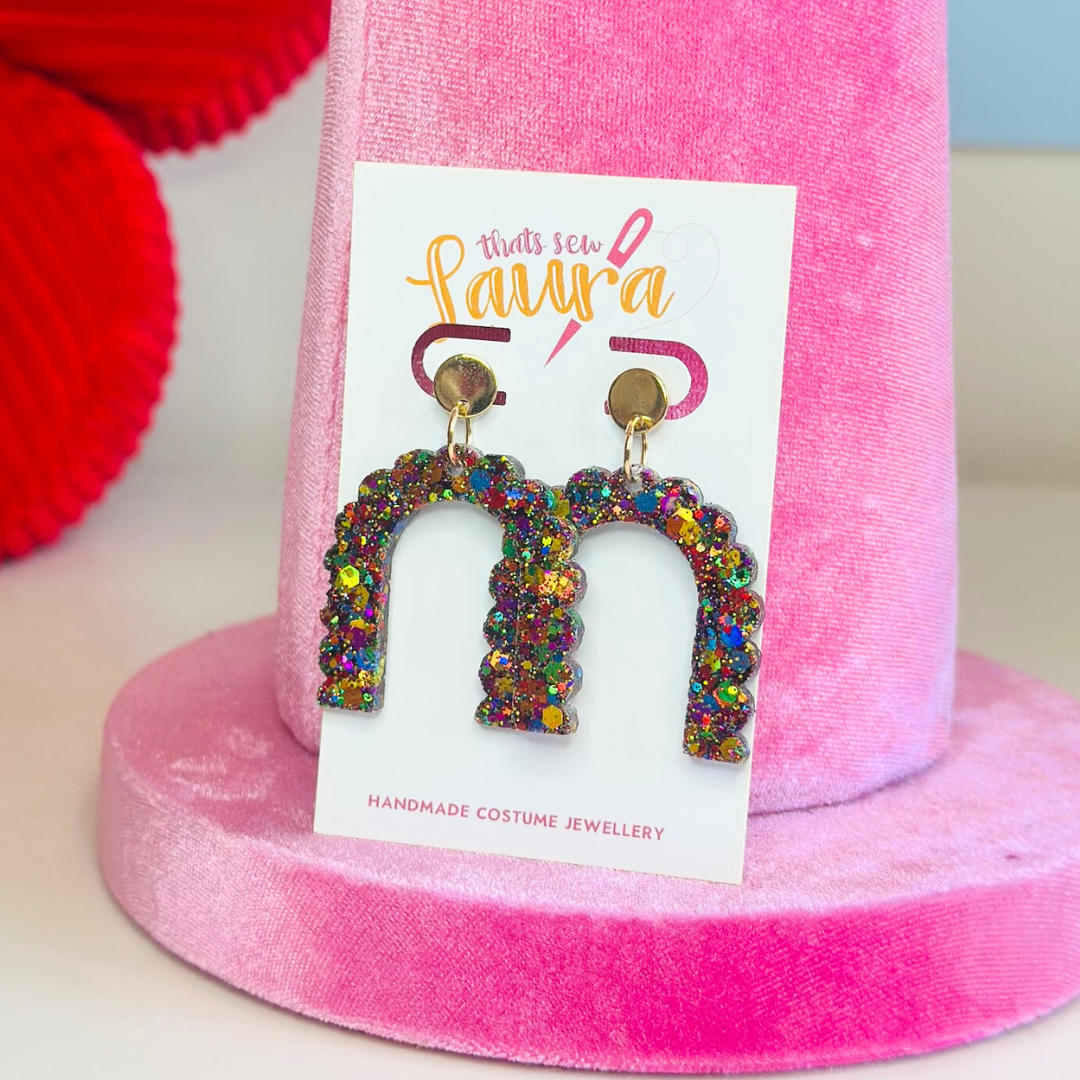 Funfetti Scalloped Arches