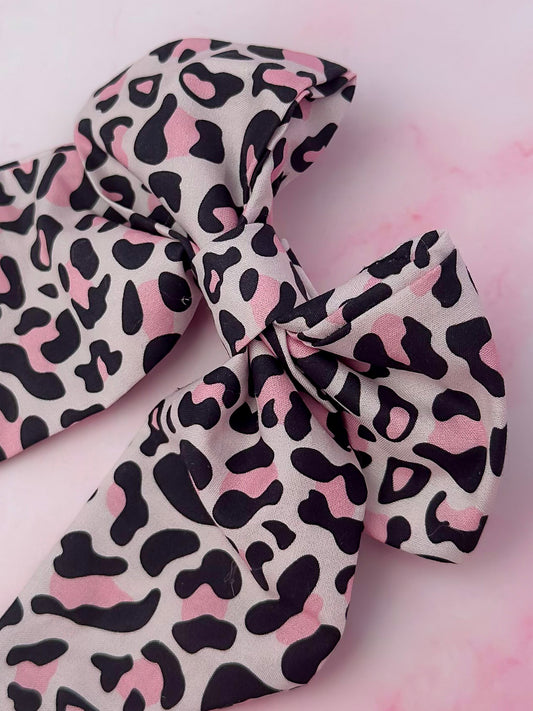 Kayleigh - Pink Leopard print classic Hair Bow