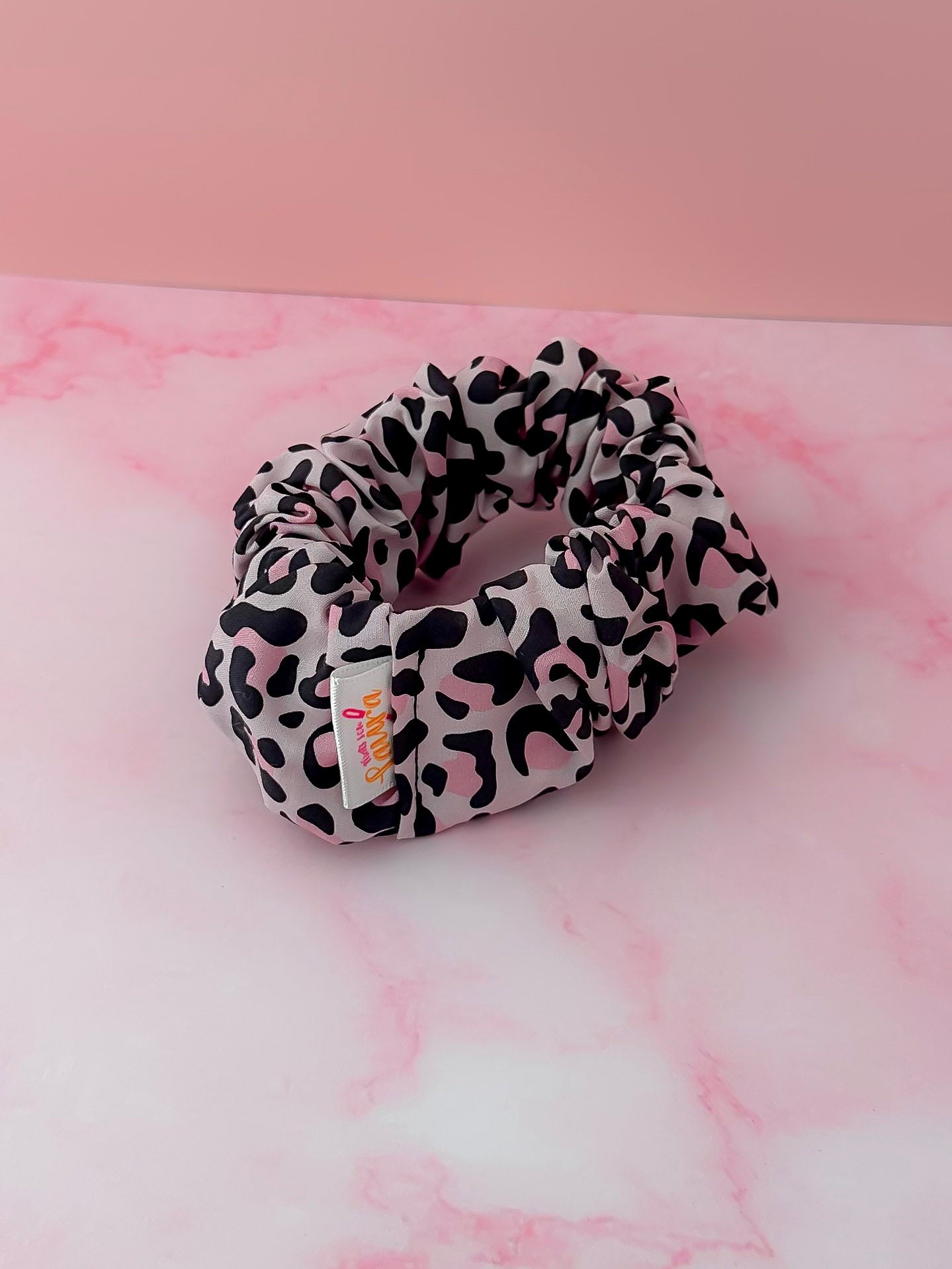 Kayleigh - Pink and black Leopard print wide scrunchie
