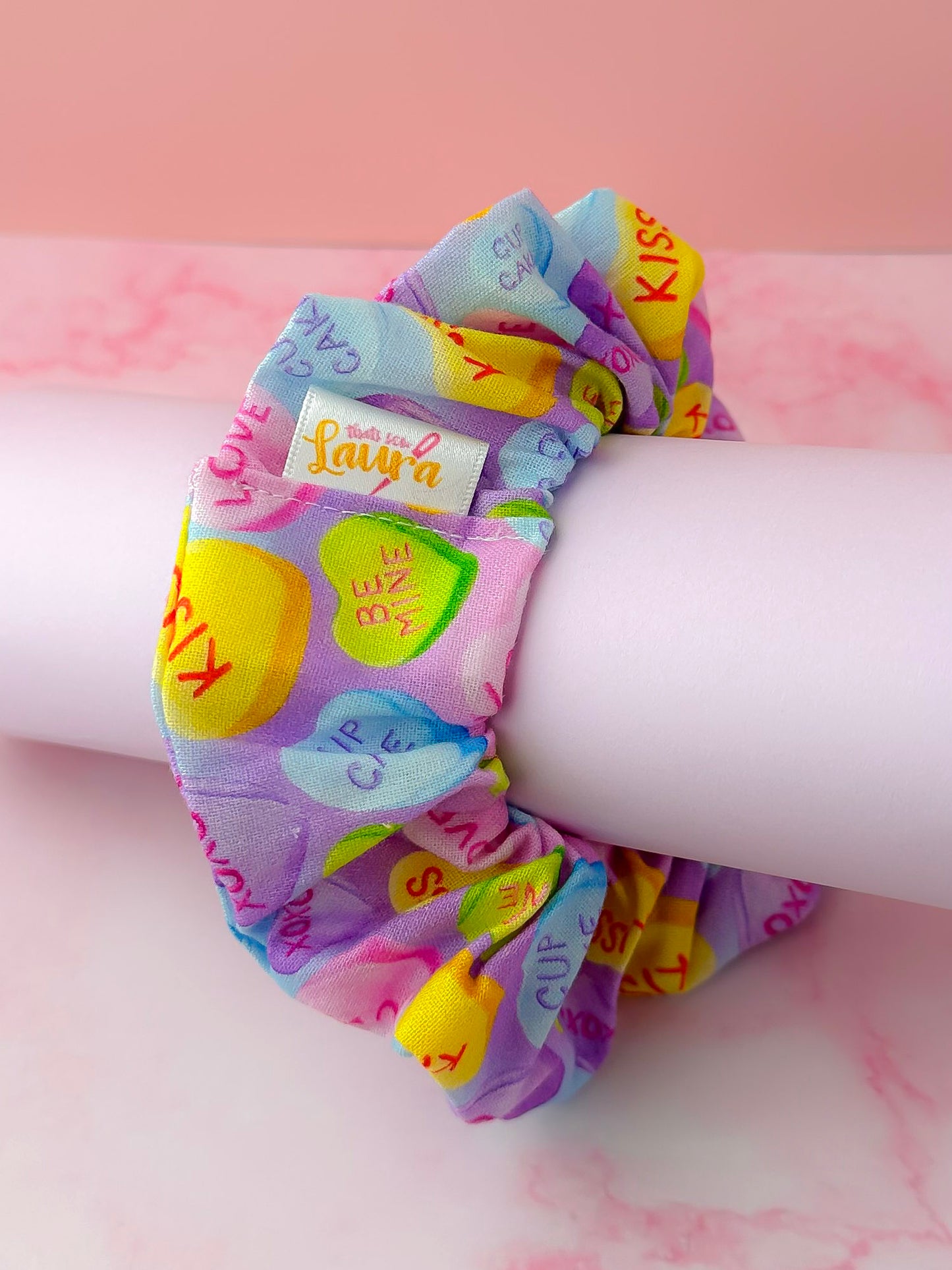 Sweetie - Colourful sweetie print classic scrunchie