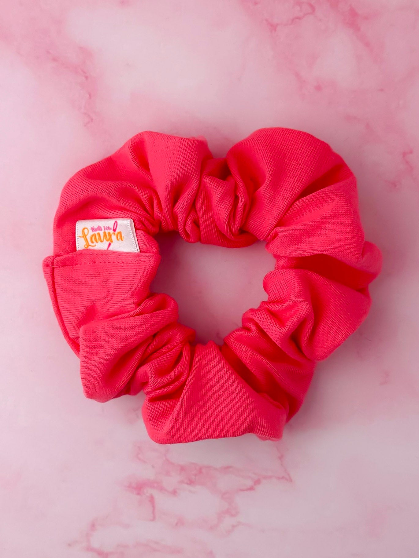 Carrie - Pink Jersey classic scrunchie