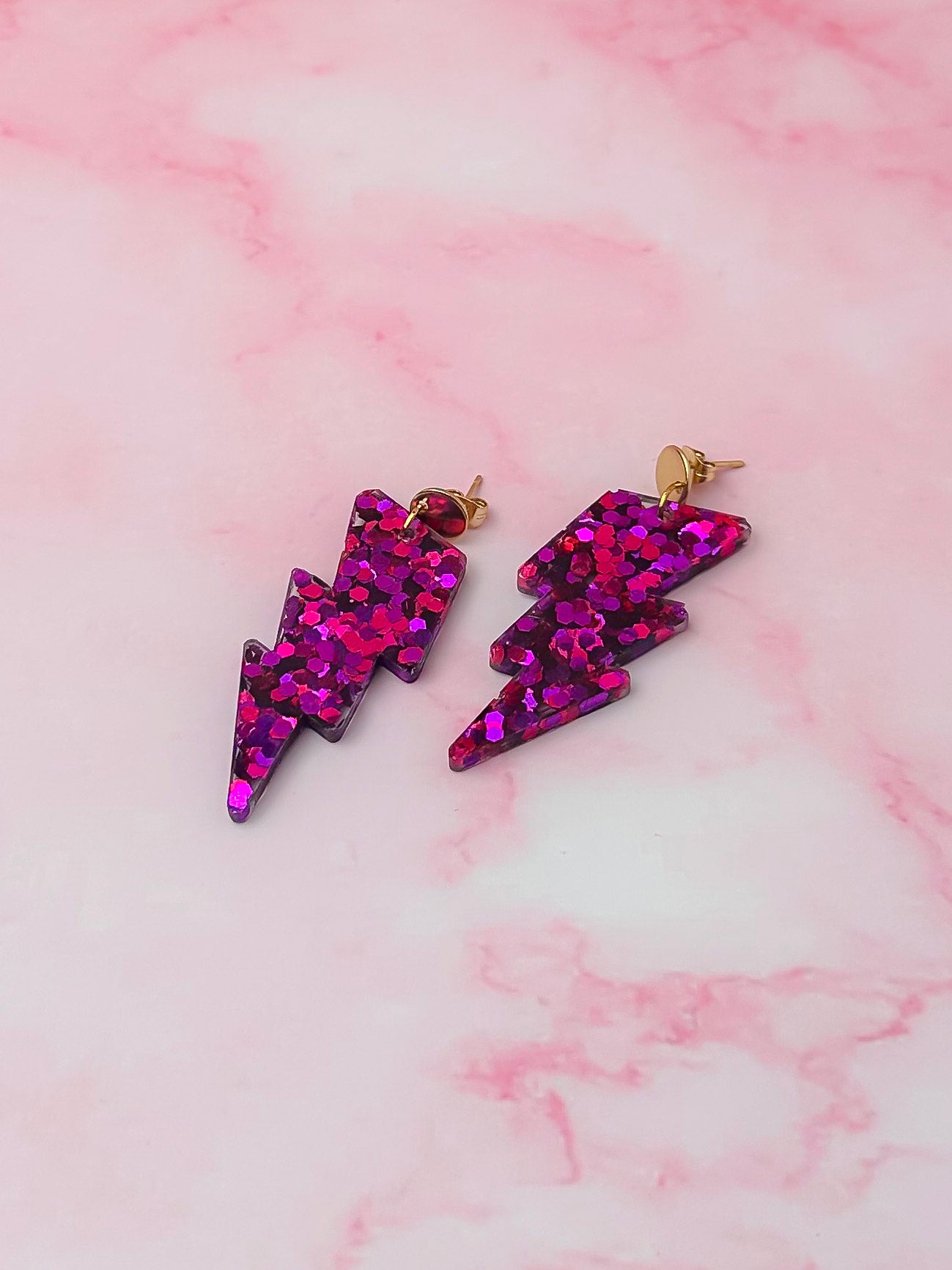 Rosa lighting bolts - Pink Resin Earrings
