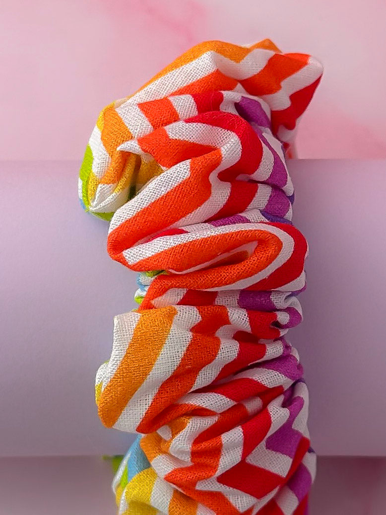 Zig Zag - multicolour Zigzag print wide scrunchie