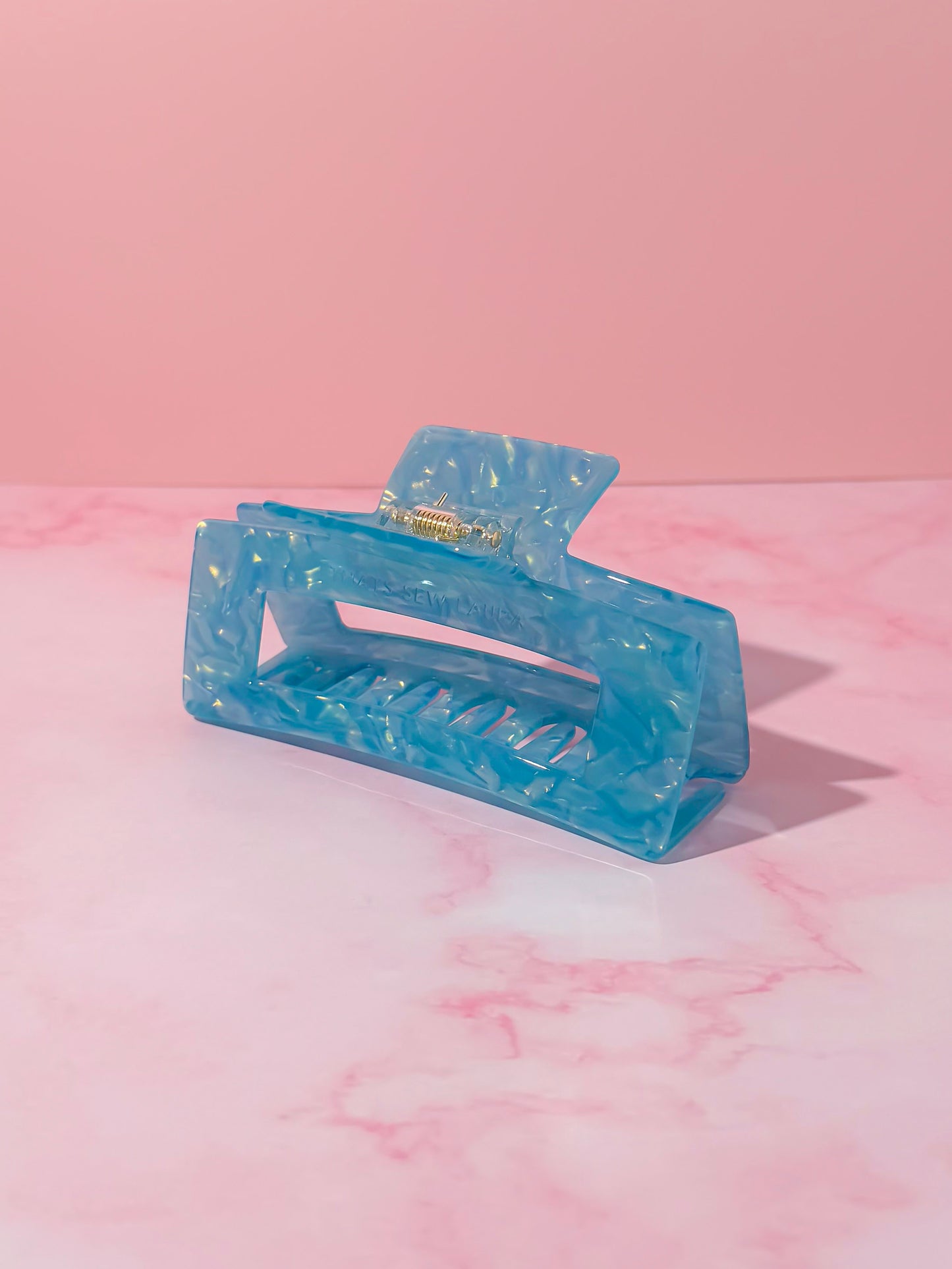 Crystal Blue Hair Claw Clip – Comfortable, Everyday Hold