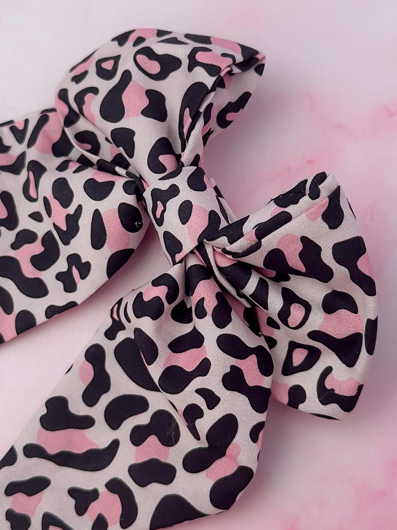 Kayleigh - Pink Leopard print classic Hair Bow