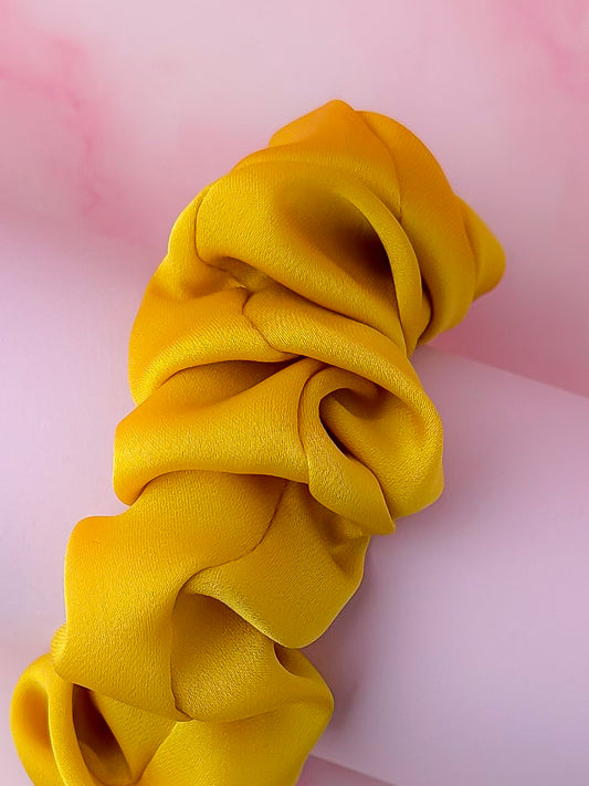 Daffy - Yellow satin wide scrunchie