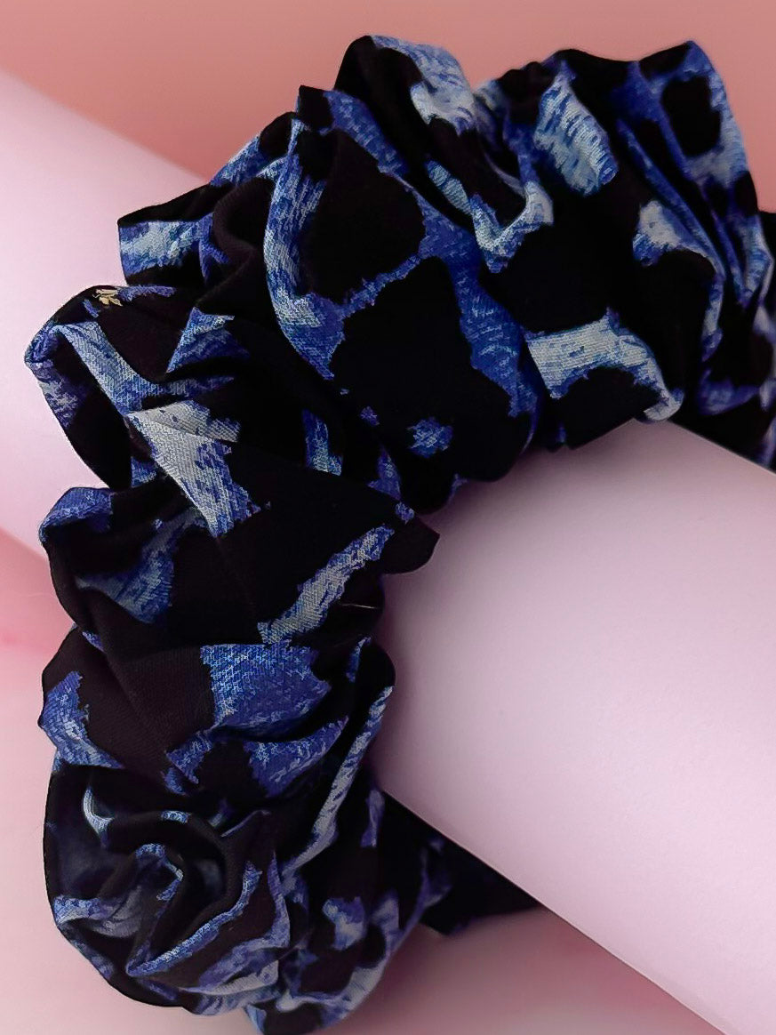 Lisa - Blue and black leopard XL Scrunchie