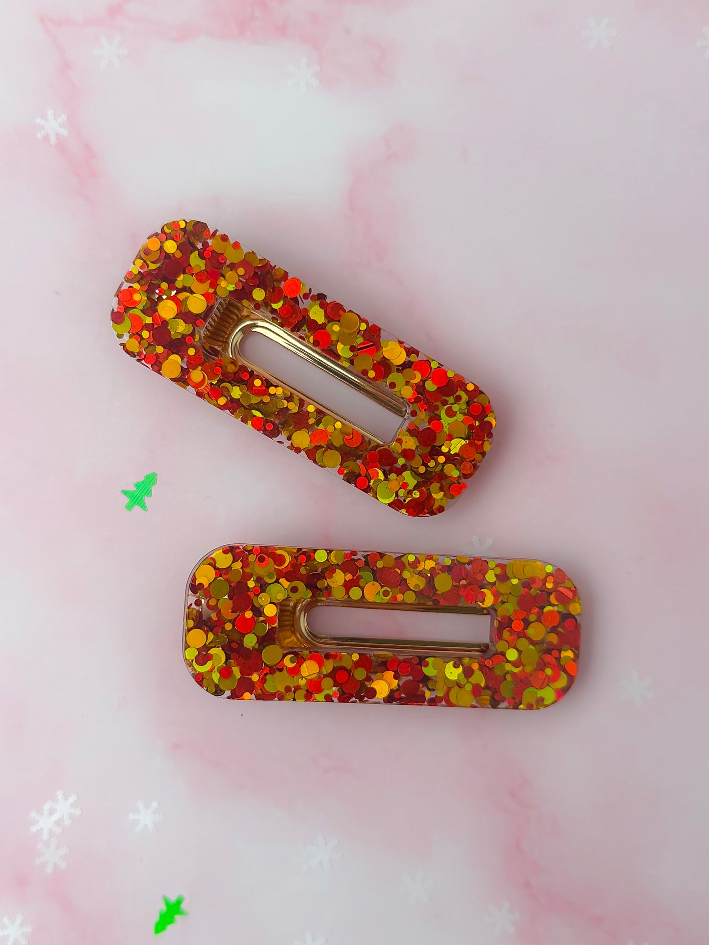 Cosy Christmas - Gold & Red Oblong Glitter Resin Hair Clips
