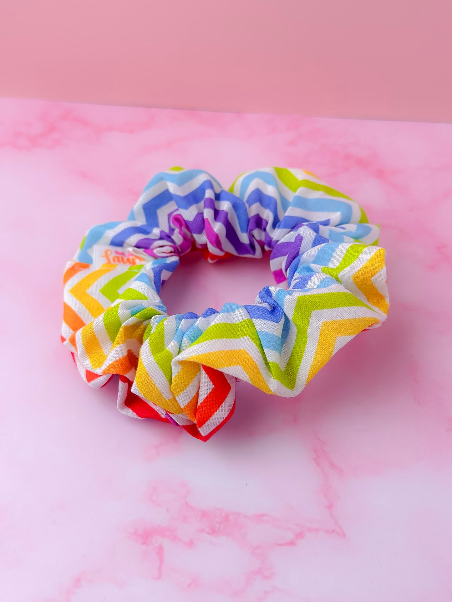 Zig Zag - multicolour Zigzag print classic scrunchie