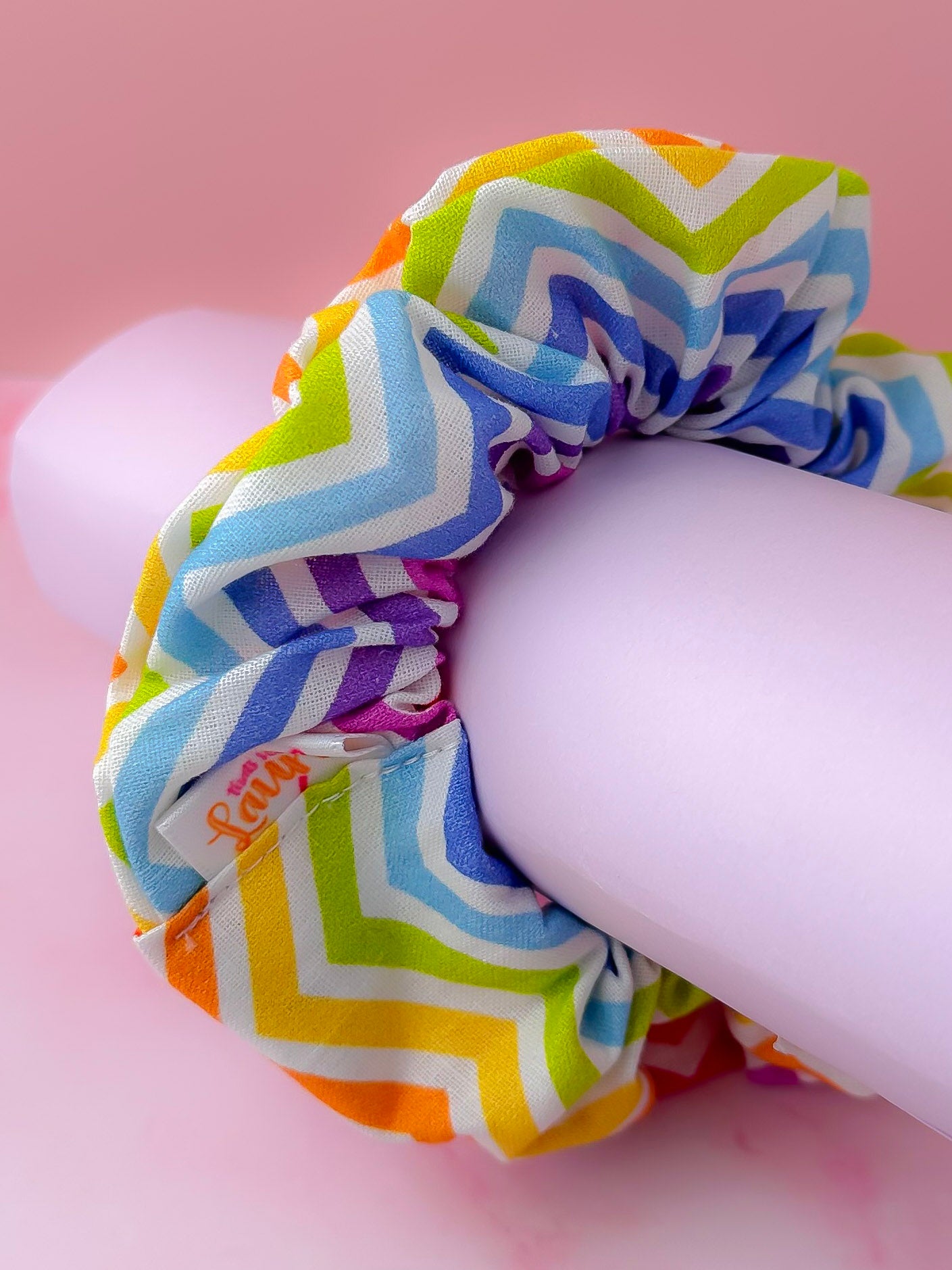 Zig Zag - multicolour Zigzag print classic scrunchie