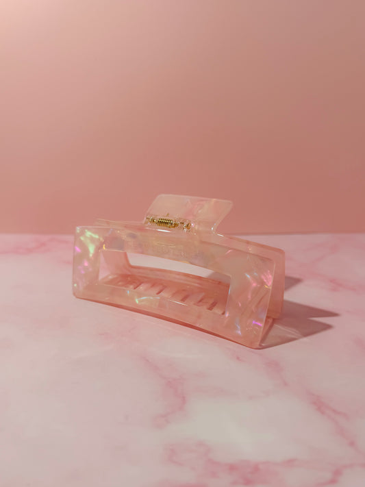 Pearlescent Hair Claw Clip – Comfortable, Everyday Hold