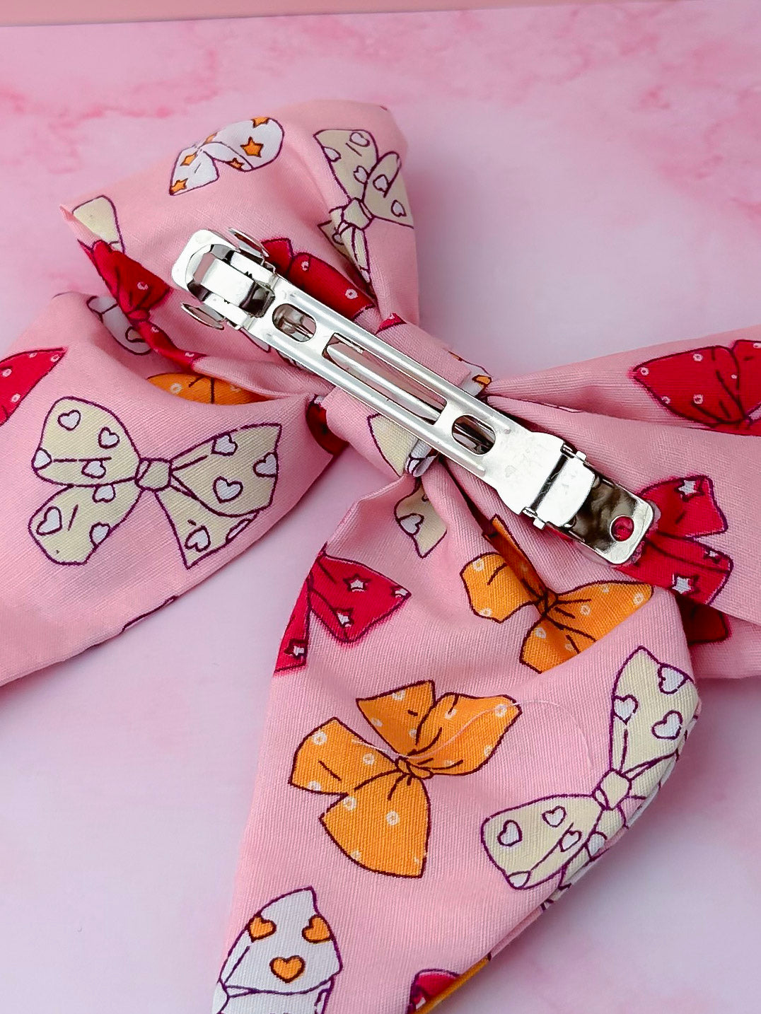 Mad about Bows - Bow print classic Hair Bow